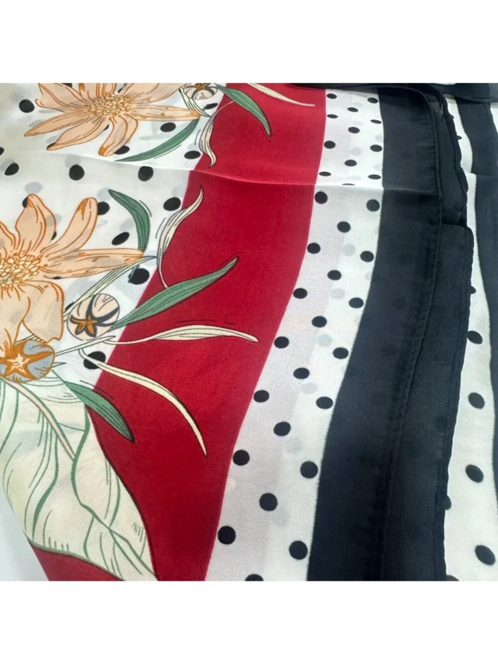 ⭐Luxurious Silky Floral Polka Dot Square Scarf White Black Vintage-Inspired New⭐ - Picture 4 of 5